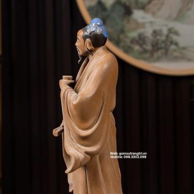 TƯỢNG THẦN TRÀ LỤC VŨ